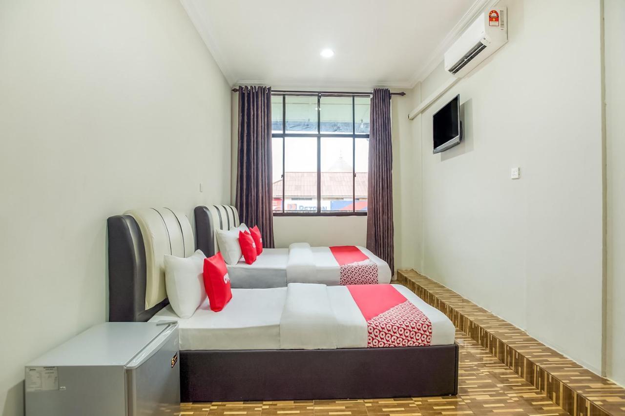 Oyo 89712 Grand Inn Семпорна Экстерьер фото